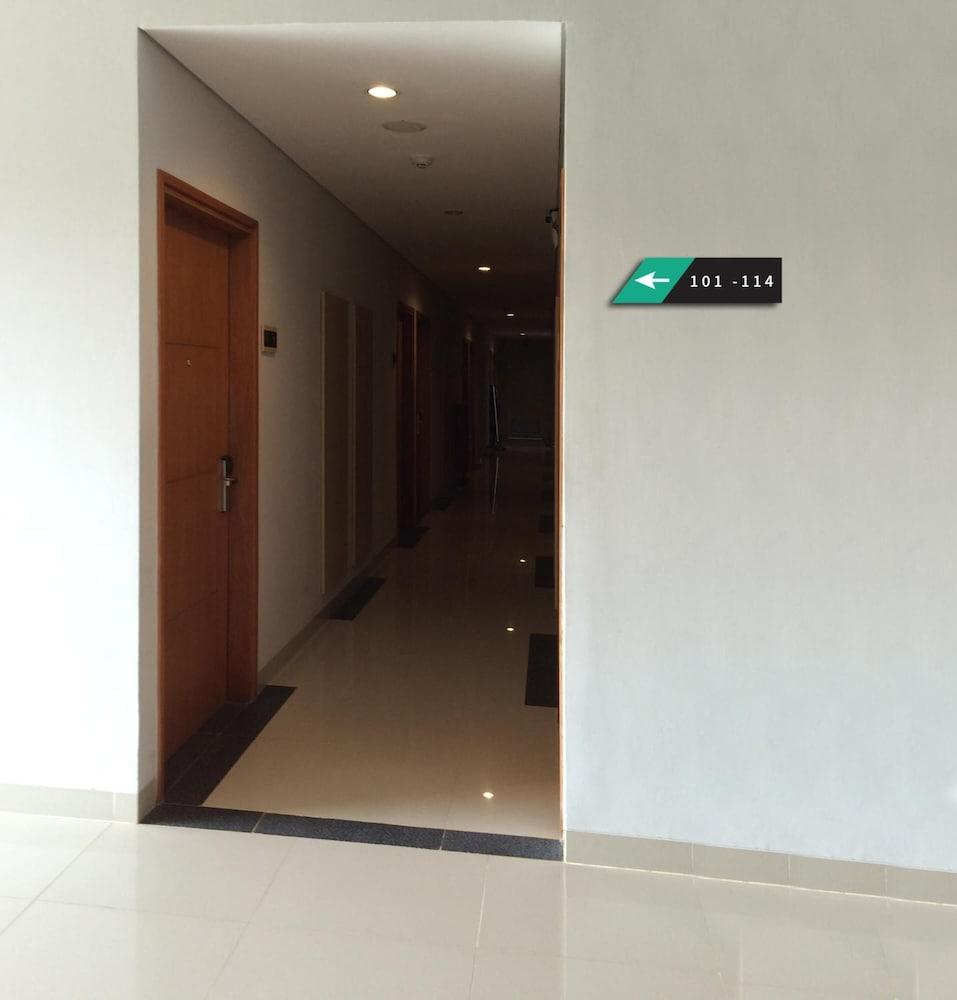 Zizz Convention Hotel Denpasar  Exterior photo